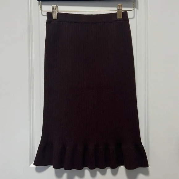 Girls Ruffle Hem Knit Skirt size 10-12 - Picture 4 of 7
